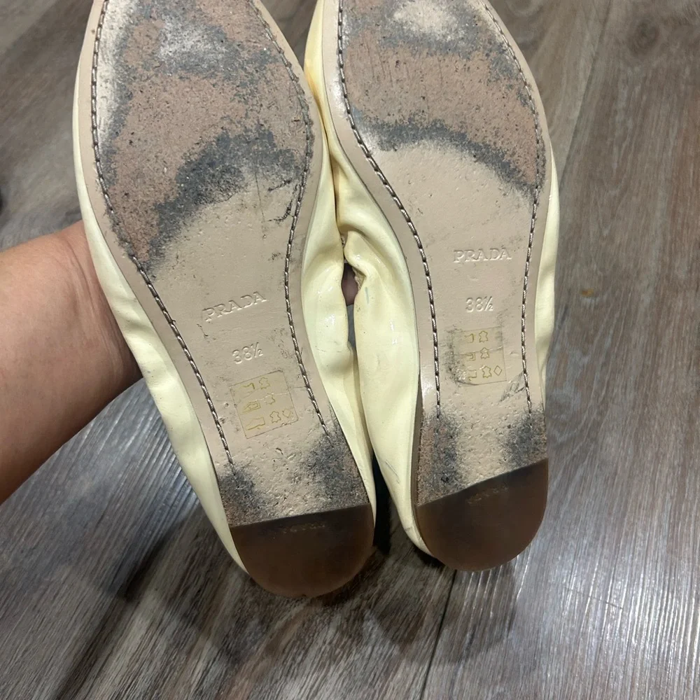 Prada Cream Patent Leather Bow Flats - Picture 4 of 5